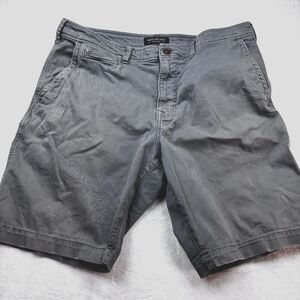 American Eagle Shorts Extreme Flex Men's 34 Gray Classic Flat Front 6374
